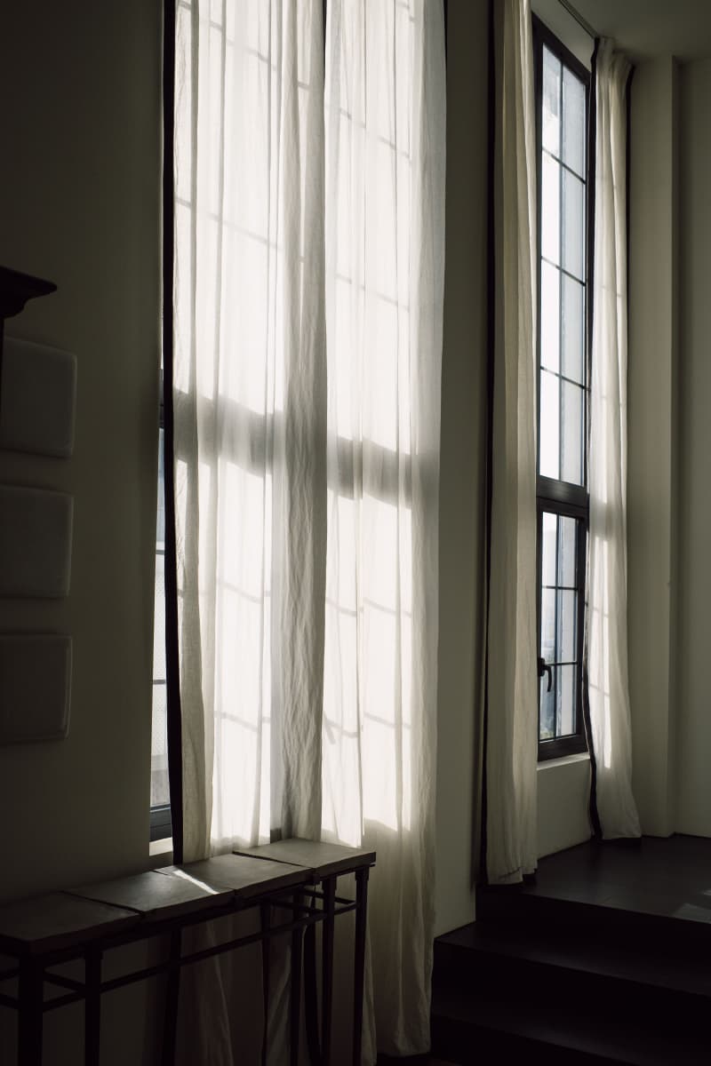 Sophisticated Pleated Curtains in Lounge